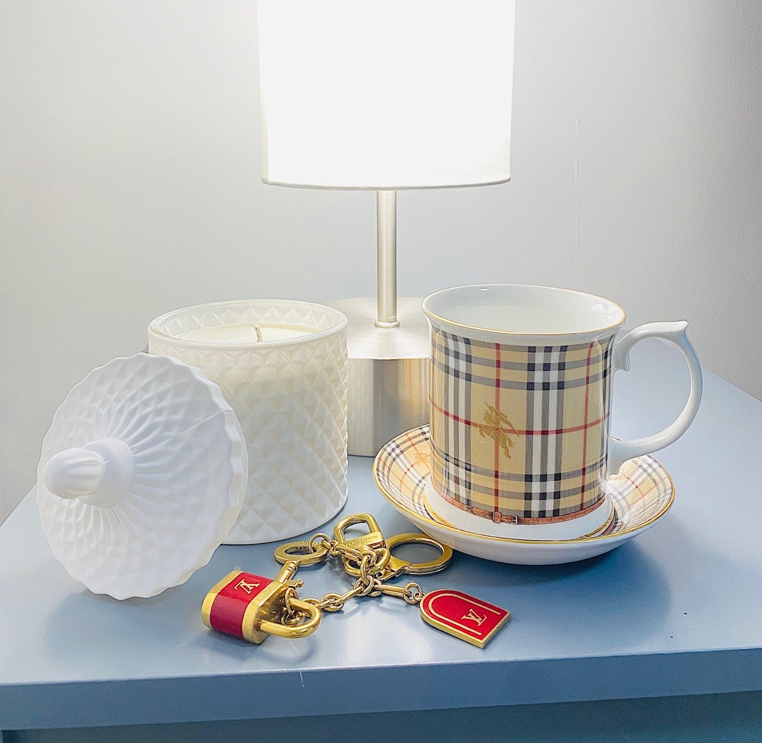 CUP OF TEA Luxury Candle White Tea Scent Calming Relaxing