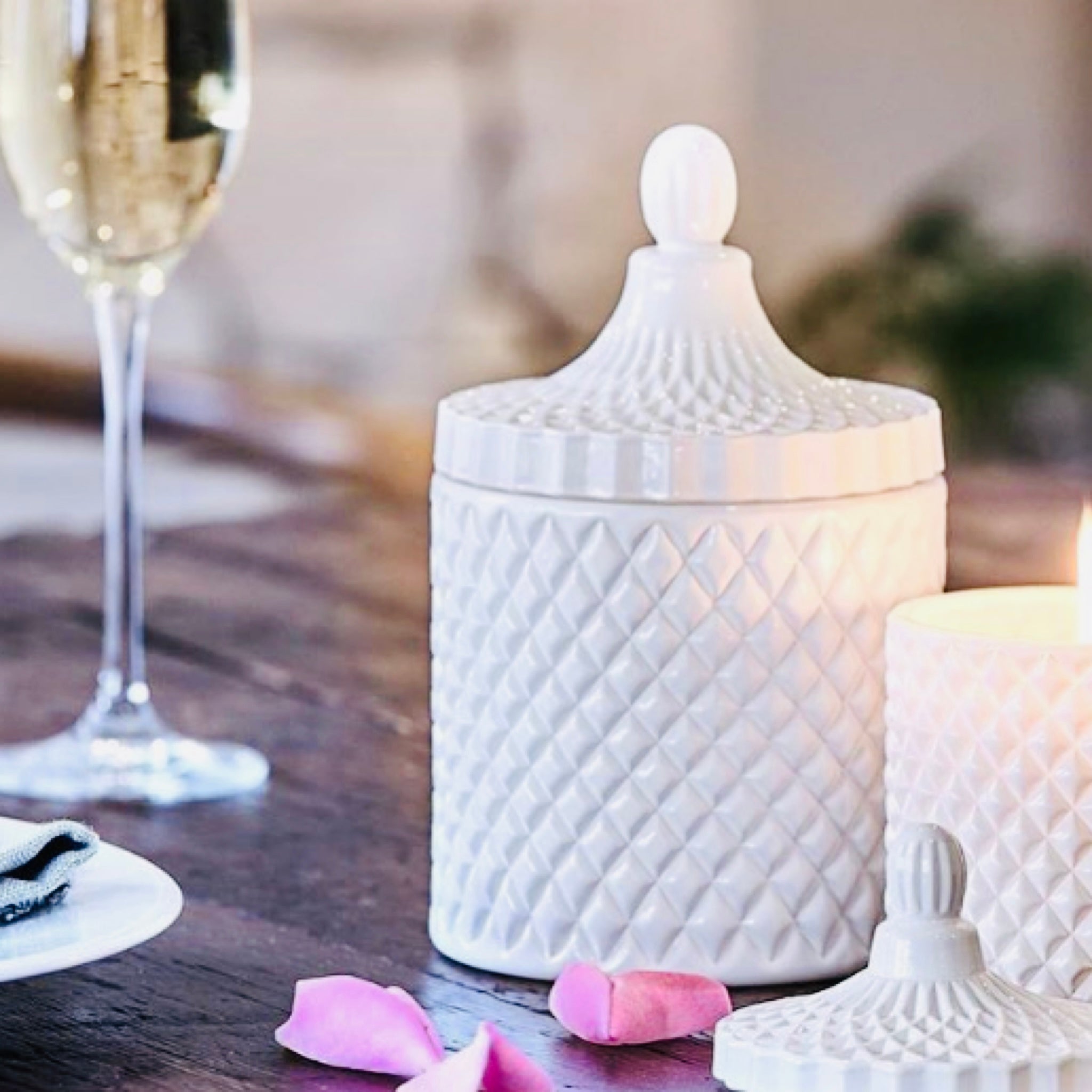 CUP OF TEA Luxury Candle White Tea Scent Calming Relaxing